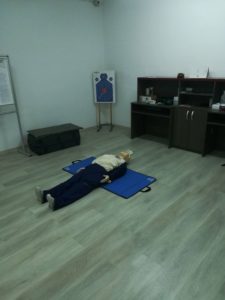 Cursuri la poligonul de tir Squad Store Sporting - curs arme, permis port arma Cursuri la poligonul de tir Squad Store Sporting - curs arme, permis port arma